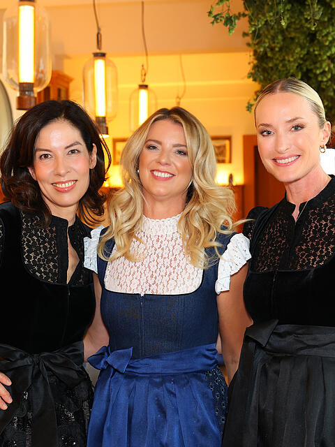 Die Gastgeberinnen: Chirurgin Dr. Caroline Kim, Wirtin Franziska Reichert und Journalistin Petra Winter