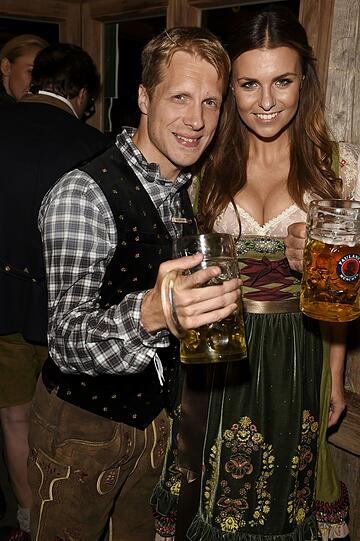 Laura Wontorra und Oliver Pocher.