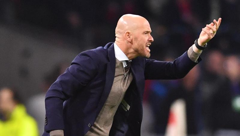 Erik Ten Hag steht noch bei Ajax Amsterdam unter Vertrag. Erik Ten Hag steht noch bei Ajax Amsterdam unter Vertrag.