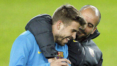 Kennen sich bestens aus ihrer gemeinsamen Zeit beim FC Barcelona: Gerard Piqué und Pep Guardiola.