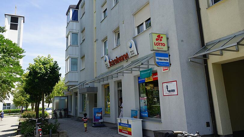 Schreibwarengeschäft, Friseur und Bäcker: Die Wohnungsnot zerstört die Existenz der Geschäfte erstmal nicht.