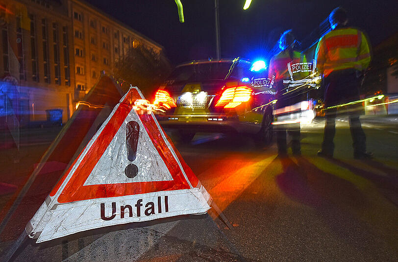 Der Student wurde durch die Luft geschleudert, er musste notoperiert werden.