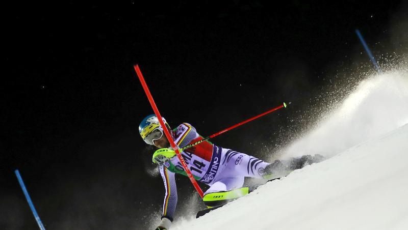 Felix Neureuther fuhr beim Flutlicht-Slalom in Madonna di Campiglio auf Rang acht. Felix Neureuther fuhr beim Flutlicht-Slalom in Madonna di Campiglio auf Rang acht.