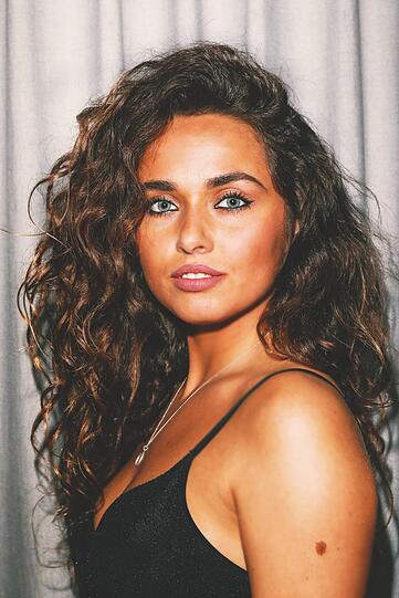 Samira
"Ohne Sport kann ich nicht leben, deswegen ist mein Vorbild das US-Fitnessmodel Sommer Ray. München ist für mich eine sichere, ruhige Stadt."