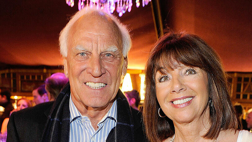 Franz ("Bulle") Roth mit Frau Helena von Sarkozy Feijoada. Franz ("Bulle") Roth mit Frau Helena von Sarkozy Feijoada.
