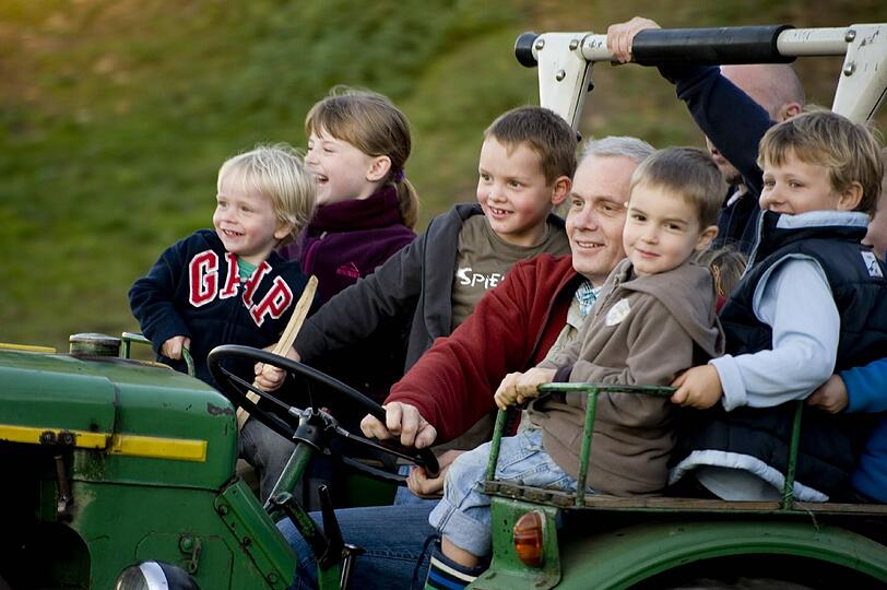 Ein echtes Abenteuer für Kinder: Urlaub auf dem Bauernhof.