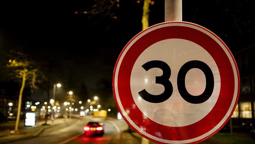 Amsterdam reduziert fast stadtweit auf Tempo 30