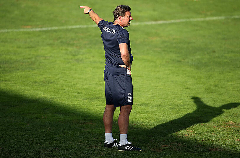 Gegen Arminia Bielefeld soll es besser werden: 1860-Coach Costa Runjaic hat die Auftaktpleite analysiert.