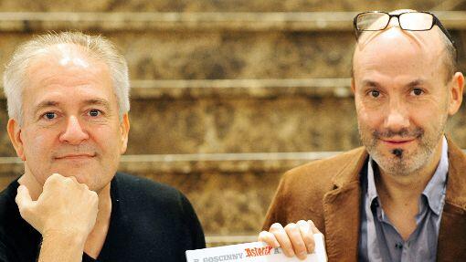 Zeichner Didier Conrad (l) und Texter Jean-Yves Ferri (r) sind die kreativen Köpfe hinter "Asterix in Italien".