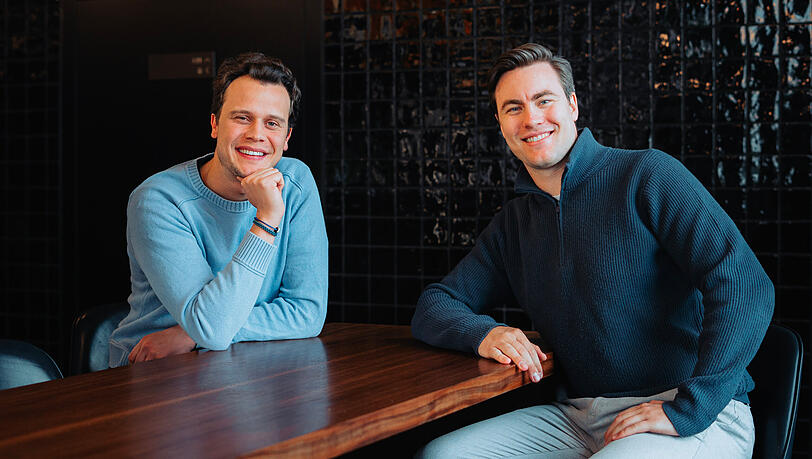 Ekkehard Bay (l.) und Vincent Kerger sind die Veranstalter des Cocktail-X-Festivals. &Uuml;ber 60 M&uuml;nchner Bars pr&auml;sentieren heuer ihre besonderen Drink-Kreationen.