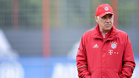 Am Samstag in Lippstadt debütiert Carlo Ancelotti an der Seitenlinie bei den Bayern. So können Sie die Partie live sehen.