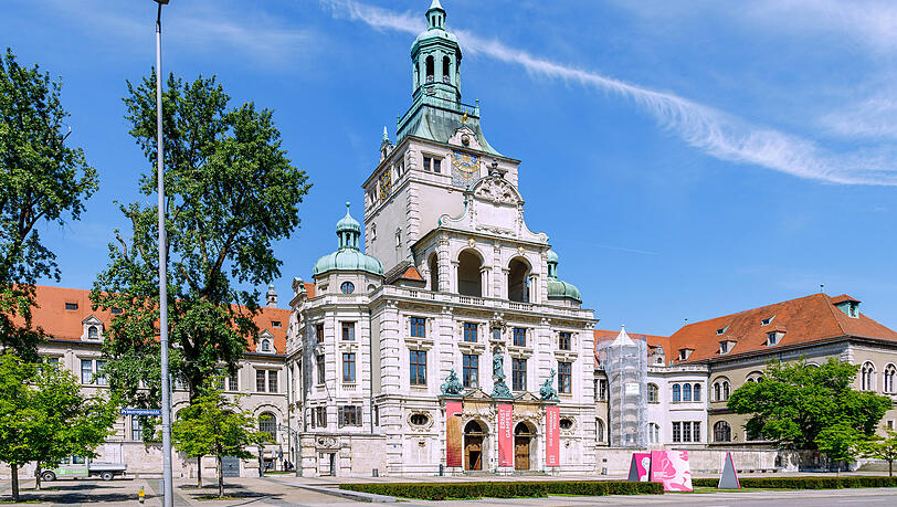 Diesem Sonntag feiert das Bayerisches Nationalmuseum sein Sommerfest. Der Eintritt ist frei. Diesem Sonntag feiert das Bayerisches Nationalmuseum sein Sommerfest. Der Eintritt ist frei.