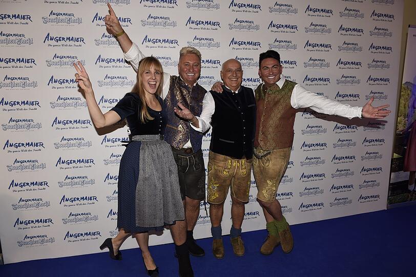 Nina Munz und Vater Dr. Axel Munz mit Matthias und Hubert Fella