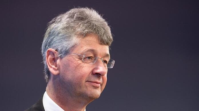 Michael Piazolo (Freie Wähler), Kultusminister von Bayern, nimmt an einer Pressekonferenz teil.