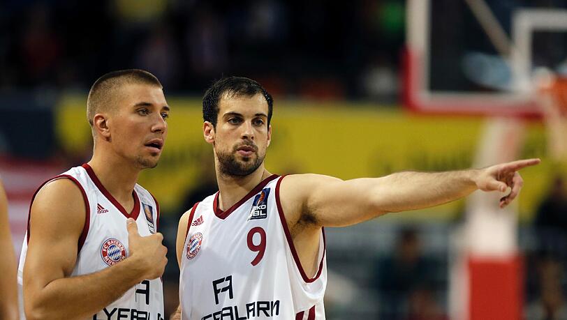 Kapitän Steffen Hamann und Star-Zugang Yotam Halperin. Kapitän Steffen Hamann und Star-Zugang Yotam Halperin.