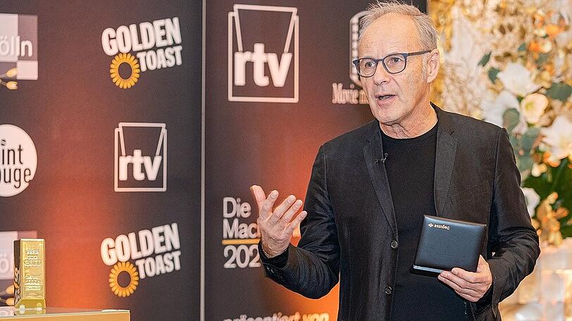 Reinhold Beckmann wird für sein soziales Engagement in der Corona-Krise geehrt.