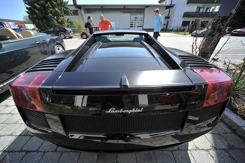 Lamborghini-Treffen in Anzing: Die heißen Kisten und ihre Besitzer.