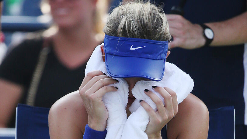 Mit Eugenie Bouchard ist die nächste Titelanwärterin raus. Es deutet alles auf eine Titelverteidigung von Serena Williams hin. Mit Eugenie Bouchard ist die nächste Titelanwärterin raus. Es deutet alles auf eine Titelverteidigung von Serena Williams hin.