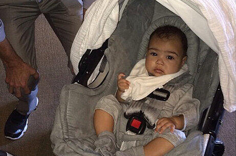 Die ist aber groß geworden: Kim Kardashian postet ein Bild von ihrer Tochter North West.