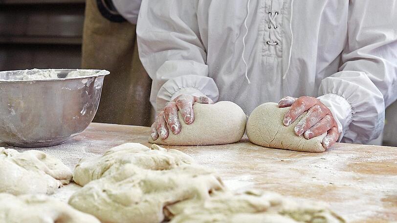 Vor allem das Bäckereihandwerk hat dieses Jahr viele unbesetzte Lehrstellen - im Verkauf sowie in der Backstube.