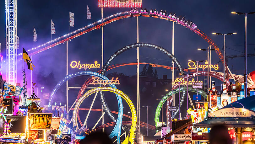 Der Olympia Looping gehört zur Wiesn wie das Bier.