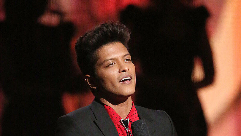Wenn Freunde Geburtstag haben, lässt Superstar Bruno Mars alles liegen und stehen Wenn Freunde Geburtstag haben, lässt Superstar Bruno Mars alles liegen und stehen