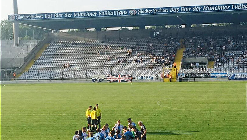 Trinkpause bei der Partie gegen Swansea im Grünwalder! Trinkpause bei der Partie gegen Swansea im Grünwalder!