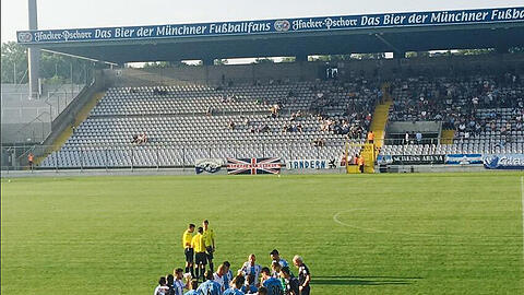 Trinkpause bei der Partie gegen Swansea im Grünwalder! Trinkpause bei der Partie gegen Swansea im Grünwalder!