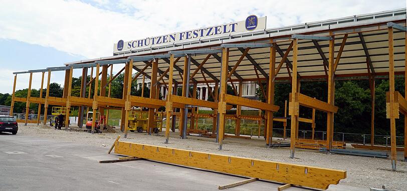 Die Bilder vom Start des Aufbaus der Theresienwiese am 10. Juli.