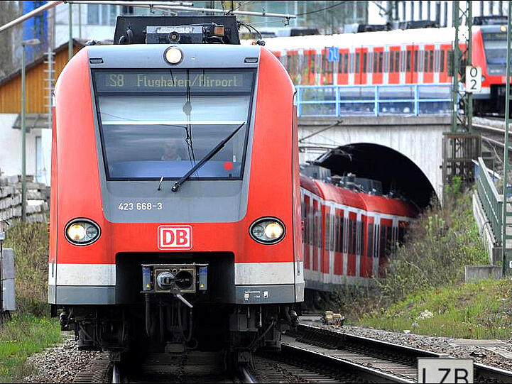 Die Münchner S-Bahn soll zuverlässiger werden. Dafür wurde ein Maßnahmenkatalog vorgestellt. (Archivbild)