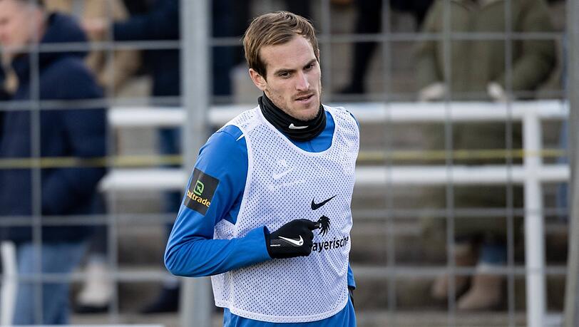 Blauer Ballermann mit Ladehemmung: Fabian Schubert kam vom schweizer Erstligisten zum TSV 1860.