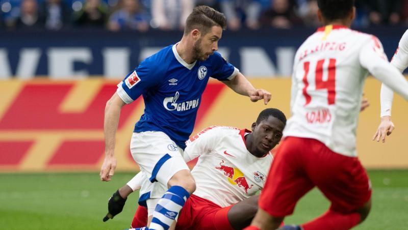 Bekam gegen Leipzig wieder seine Chance: Schalke-Stürmer Mark Uth (l). Bekam gegen Leipzig wieder seine Chance: Schalke-Stürmer Mark Uth (l).