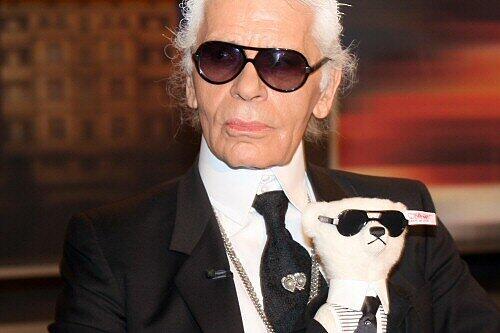 Karl Lagerfeld mit Lagerfeld-Bär
