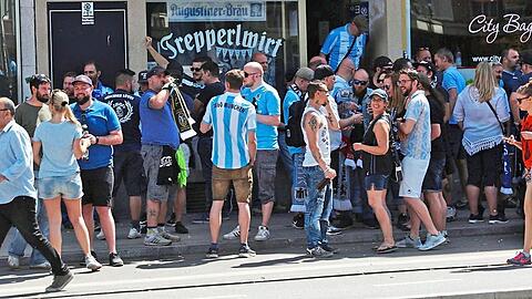 Rund um die 1860-Spiele ist auf Giesings Straßen viel los.