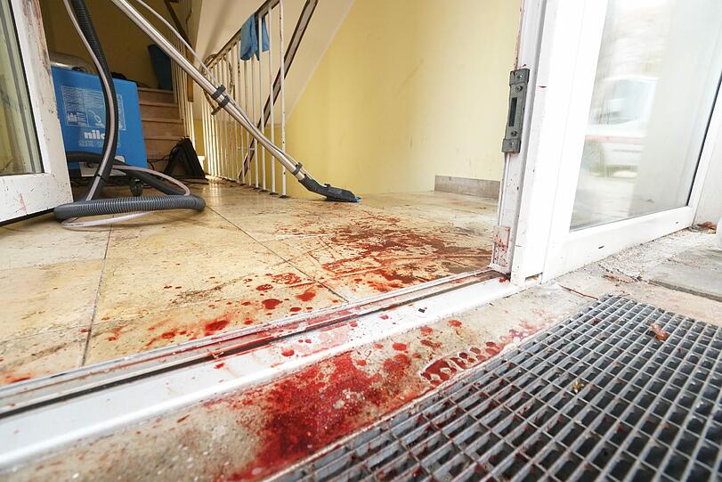 In diesem Haus in Perlach geschah die grausame Bluttat: Die Bilder vom Tatort.