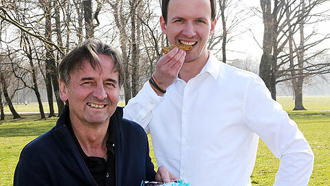 Die Müsli-Männer: Bäcker Georg Valtl und Fitnesstrainer Michael Limmer haben einen Bio-Fitnessriegel entwickelt.