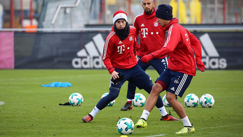 James Rodríguez (links) konnte nach seiner leichten Gehirnerschütterung wieder voll mit dem Team trainieren. James Rodríguez (links) konnte nach seiner leichten Gehirnerschütterung wieder voll mit dem Team trainieren.
