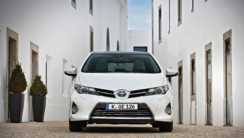 Markanter als die erste Generation: Der neue Toyota Auris. Markanter als die erste Generation: Der neue Toyota Auris.