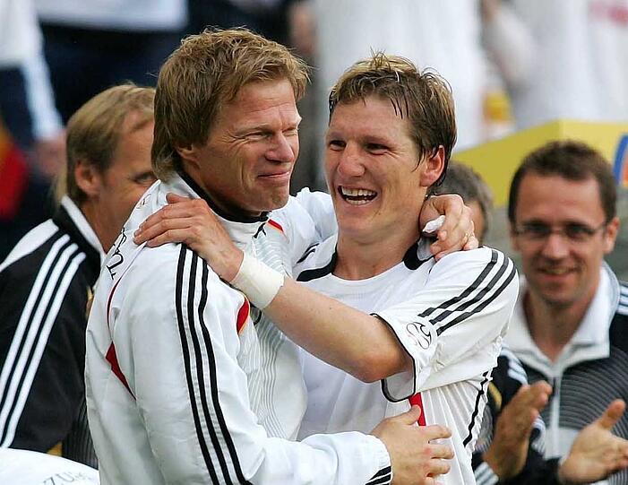 Zwei, die sich verstehen und mögen: Oliver kahn (l.) und Bastian Schweinsteiger.