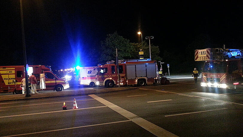 Bilder vom Unfall in der Garmischer Straße.