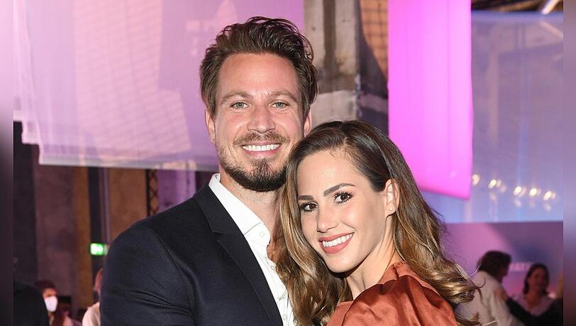Sebastian und Angelina Pannek sind seit 2019 ein Paar. Sebastian und Angelina Pannek sind seit 2019 ein Paar.