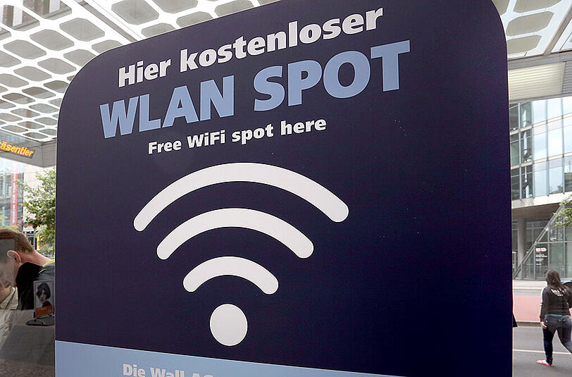 Verbraucherschützer wollen leichteren Zugang zu öffentlichen WLAN-Zugängen erzwingen.