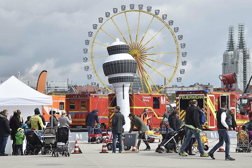 Auf der Theresienwiese präsentierten sich am Wochenende unter anderem die freiwillige Feuerwehr und andere Rettungs- sowie Hilfsorganisationen.