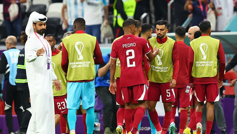 Die katarischen Spieler zeigten sich nach der Partie enttäuscht.