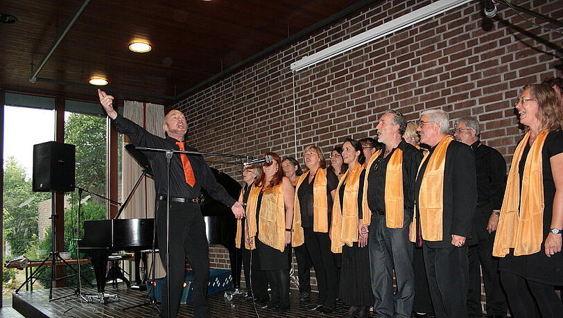 Laden zum Konzert: Die Andreas Gospel Singer. Laden zum Konzert: Die Andreas Gospel Singer.