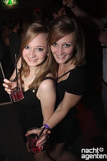 Semester Opening und alle waren gekommen in den Neuraum. Mehr Bilder unter: