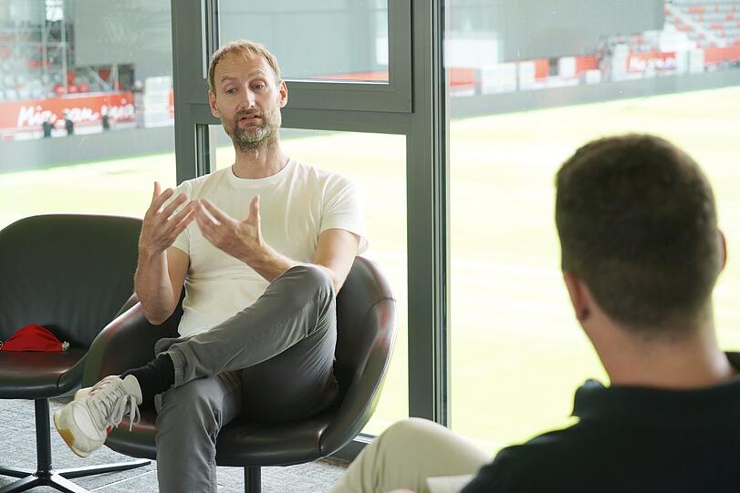 Jochen Sauer im Gespräch mit AZ-Redakteur Maximilian Koch.