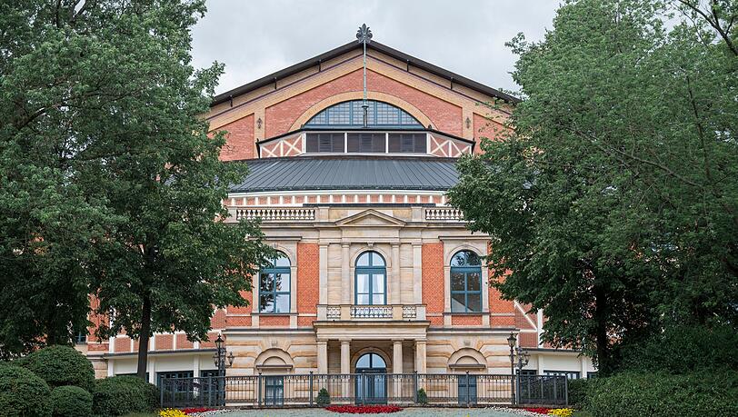 Das Bayreuther Festspielhaus öffnet am 25. Juli für die diesjährige Spielzeit. (Archivbild)