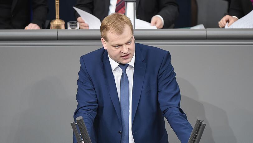 Stegemann hatte erst vor wenigen Tagen in der Debatte über Pflegekosten mit der Forderung Aufsehen erregt, dass auch Wohneigentum herangezogen werden sollte. (Archivbild) Stegemann hatte erst vor wenigen Tagen in der Debatte über Pflegekosten mit der Forderung Aufsehen erregt, dass auch Wohneigentum herangezogen werden sollte. (Archivbild)