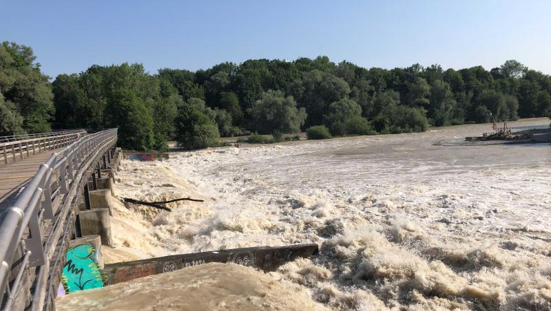 So sah die Isar in München vor etwa einer Woche aus. So sah die Isar in München vor etwa einer Woche aus.